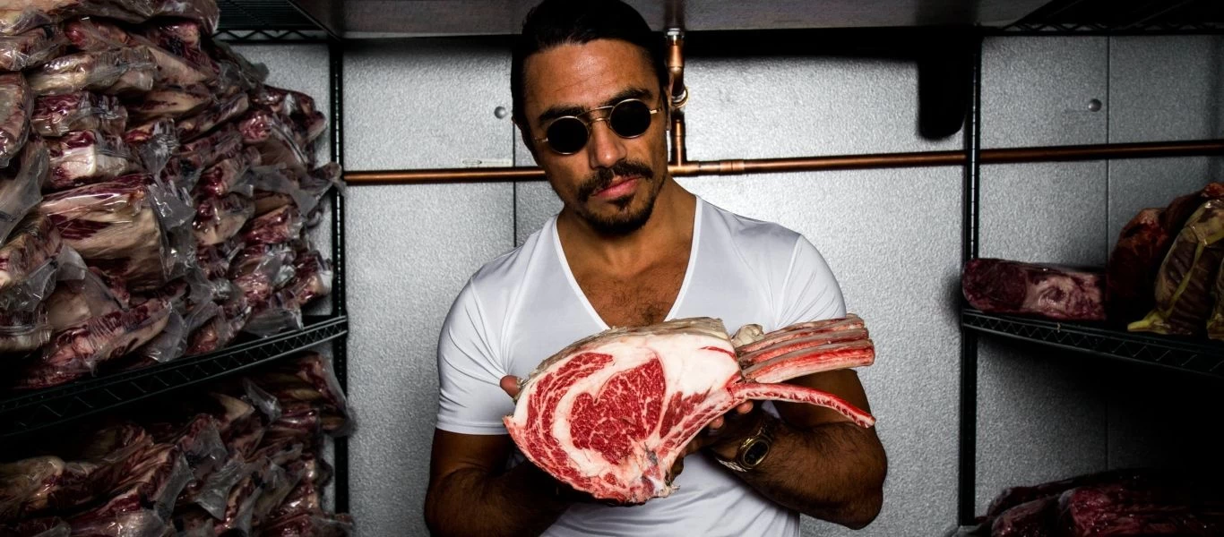 «Ζαλίζουν» οι τιμές στο εστιατόριο του Salt Bae στο Λονδίνο - Τον γύρο του διαδικτύου κάνει απόδειξη 1.812 λιρών